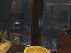 -金陵饭店 56F 家·海鲜火锅餐厅