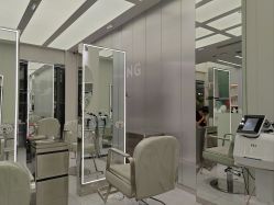 -PE SALON