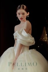 -派丽莫Pellimo原创设计婚纱品牌