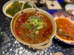 -粉八·云南米线·建水烧烤(常熟路店)