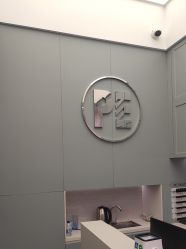 -PE SALON