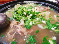 -谢老五跷脚牛肉·非遗传承店