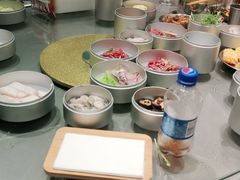 -晓沸牛肉海鲜小火锅(白湖亭万达广场店)