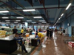 -渔人湾码头海鲜市场负二楼