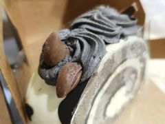 黑芝麻芝士犇犇卷-星巴克(湖州梅地亚广场店)