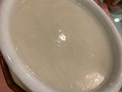 蚌肚肉煲粥-秦皇食府