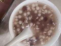 -芳婆糕团店(王府大街店)