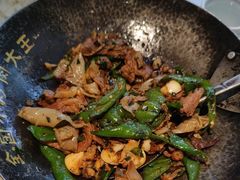 -费大厨辣椒炒肉(黄兴中心广场店)