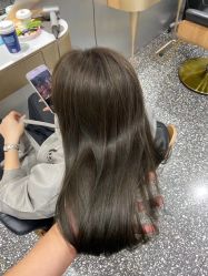 -Tloml salon