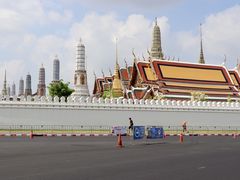 -皇家田广场(อนุสาวรีย์ทหารอาสา)