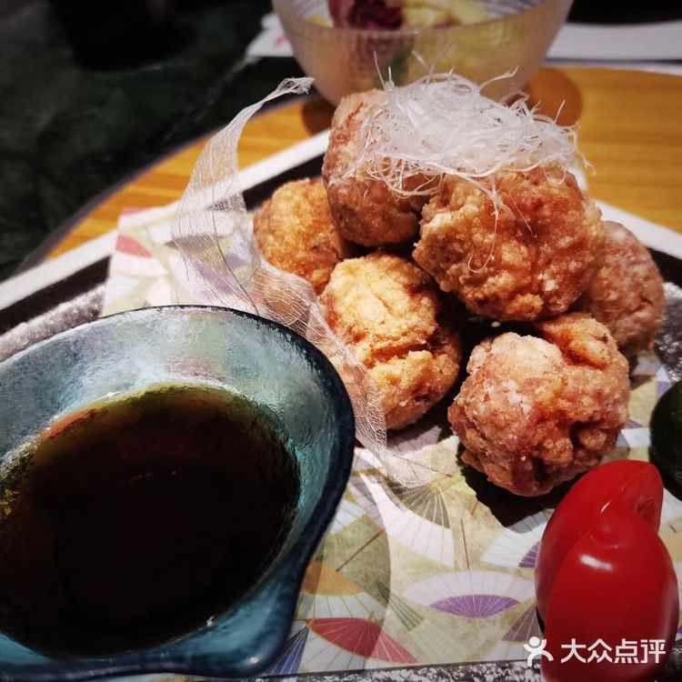 坐标：上海商城1楼，位置还是比较好找的