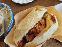 烧饼夹牛肉-老三羊汤【北兴隆街店】