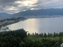 -大理洱海龙湾假日酒店