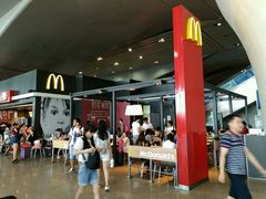 大堂-麦当劳(广州南站店)