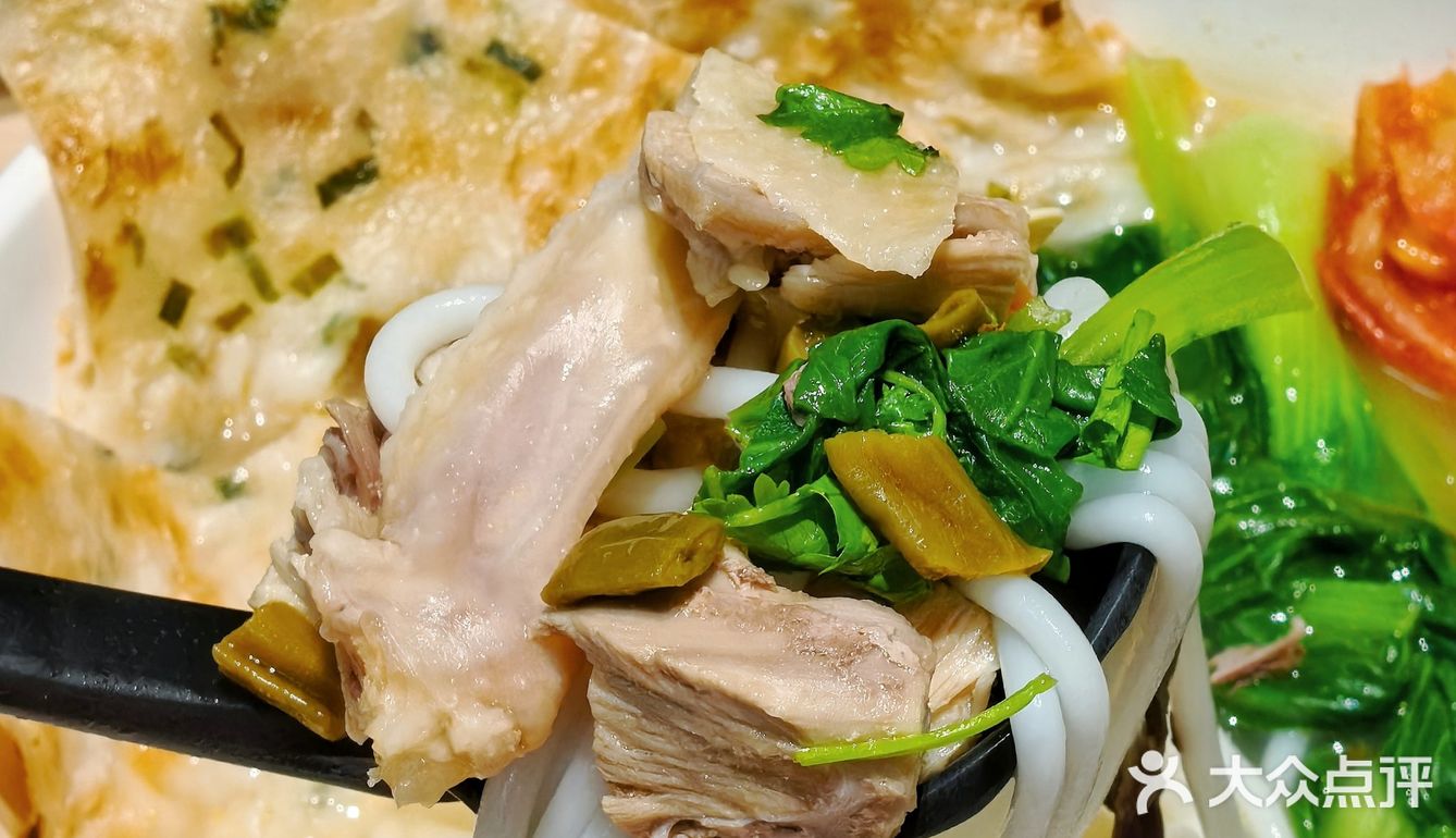 这口土鸡汤米线，打工人一周吃三天！