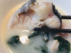 回头鱼-陈大锅·岳阳鱼馆·地道岳阳菜(美食街店)