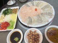 -官塘陈记鱼生·潮汕砂锅粥·牛肉火锅(潮枫路总店)