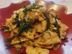 酸菜炒软饼-赵小姐丨新中餐(曲江店)
