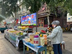 -布尔津河堤夜市