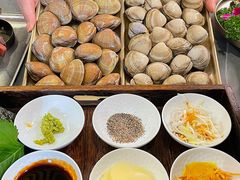 -围炉肉舍•炭烤活鳗•丹东海鲜烤肉(步行街店)