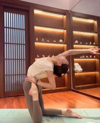 -亚太瑜伽普拉提学院