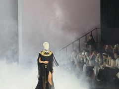 -交通银行前滩31演艺中心