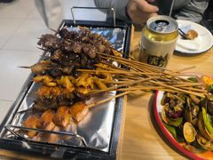 -烤满分·东北烧烤(首经贸店)