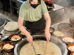 -渝味川菜(夜宵航母店)