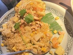 -大头虾越式风味餐厅(光明广场店)