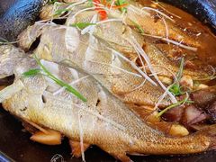 八分钟砂锅焗黄鱼-有喜胶东小馆(太申祥和店)