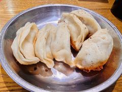 -黄阿姨锅贴大王(万航渡路店)