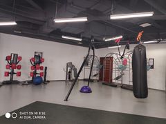 -美格菲健身(外滩店)