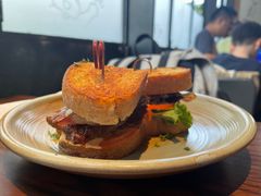 蜂蜜酱香鸡肉三明治-blend咖啡部落(卓悦中心店)