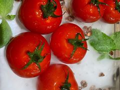 番茄脆菇沙拉-小大董·烤鸭(凤凰汇店)