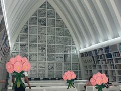 -钟书阁(松江泰晤士小镇店)