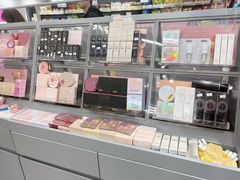 -嗨特购HitGoo(朝阳合生汇店2店)