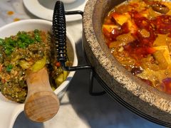 石锅肥肠豆花-蔴将·川菜(黄龙万科店)