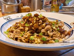 -小洞天柴火土菜馆