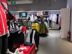 -唯品会(北京国瑞城店)