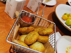 -秀儿家の小确幸融合西餐厅(万达店)