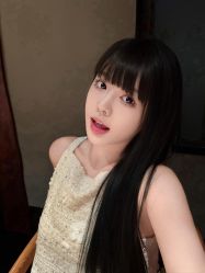 -V7 HAIR SALON