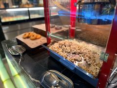-广州万富希尔顿酒店·感趣自助餐厅·金秋蟹宴生蚝海鲜刺身