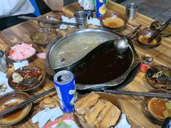 -谭记重庆老火锅(总店)