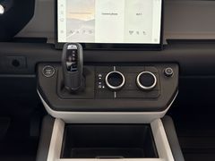 -上海伟杰·捷豹路虎4S店(闵行店)