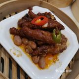 周日去的时候还要拿号等位，比较旺场