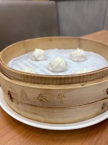 鼎泰丰(万象城店)-"「特色小笼包」一口爆浆,七里飘香!吃起.