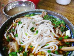 -小倪羊肉米线馆