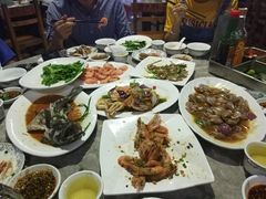 -四川小胡子海鲜(丁村万人海鲜广场店)