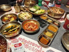 -草家酱蟹炭火烤肉店(珲春南路二店)