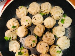 小小生煎包-松沪名灶·豆浆鱼头·新上海菜(飞航吾悦广场店)